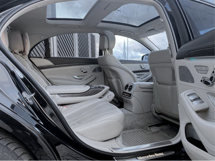 Mercedes-Benz S-Class W222