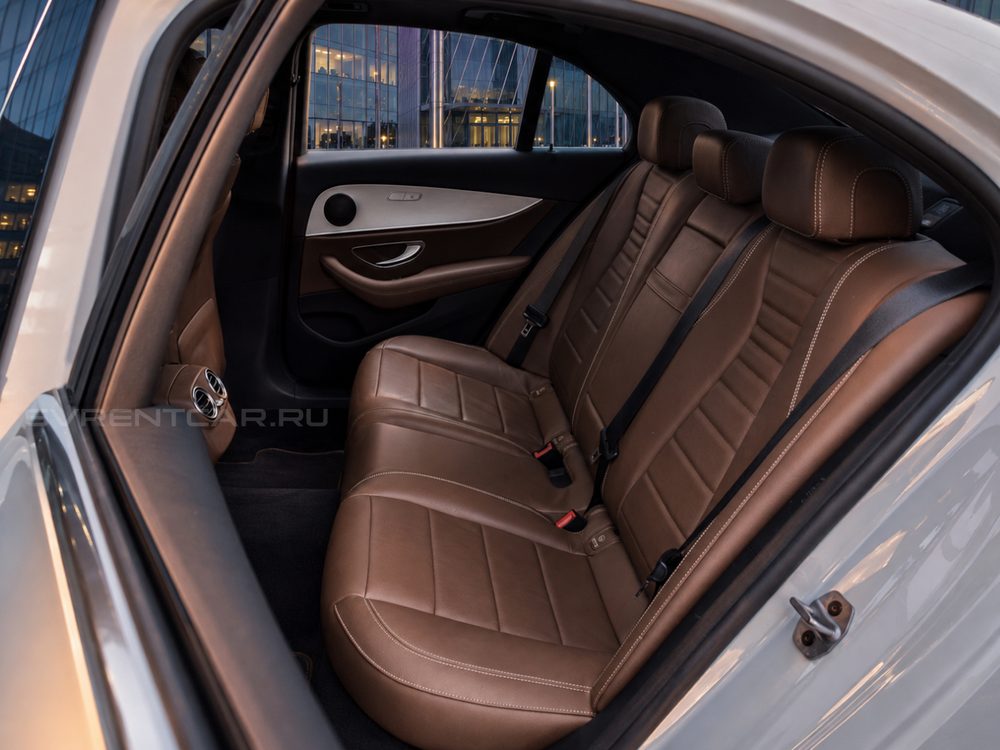 Mercedes E-Class W213 рестайлинг