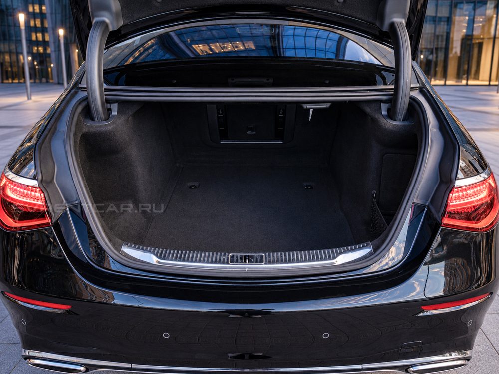 Mercedes S-Class W223