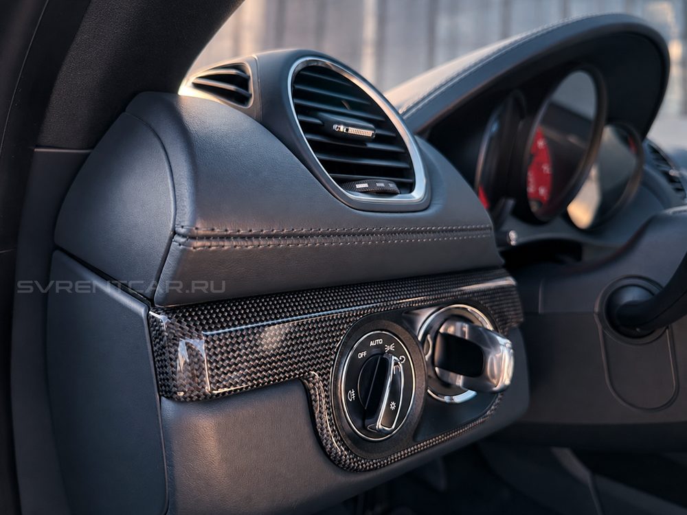 Porsche 718 Coupe синий
