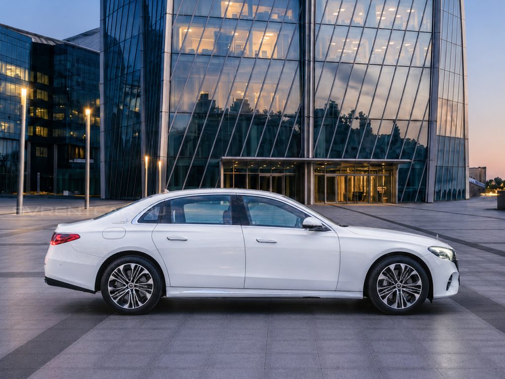Mercedes E-Class W214 new