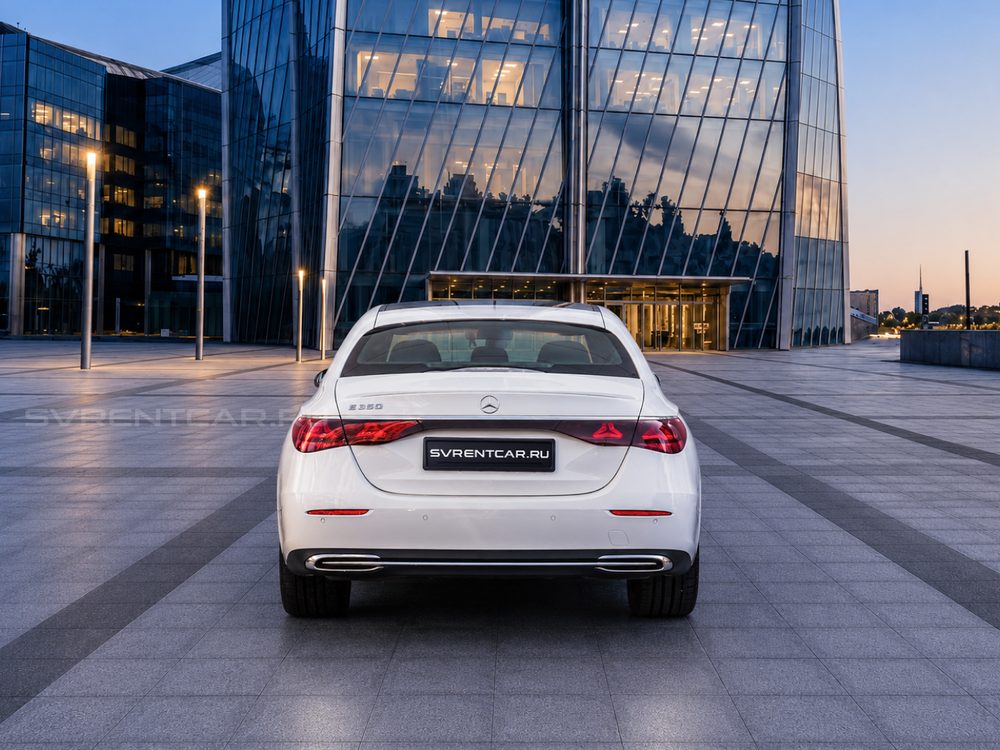 Mercedes E-Class W214 new
