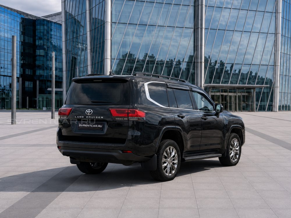 Toyota Land Cruiser 300