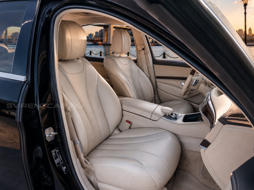 Mercedes S-Class W222