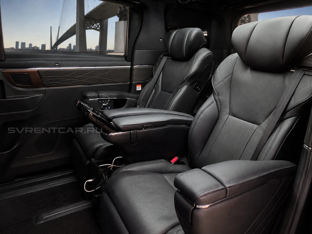 Toyota Alphard Executive Lounge
